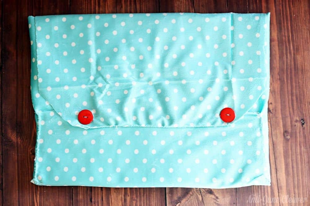 Turn an Ordinary Cardboard Box Into a Stylish DIY Cat Bed