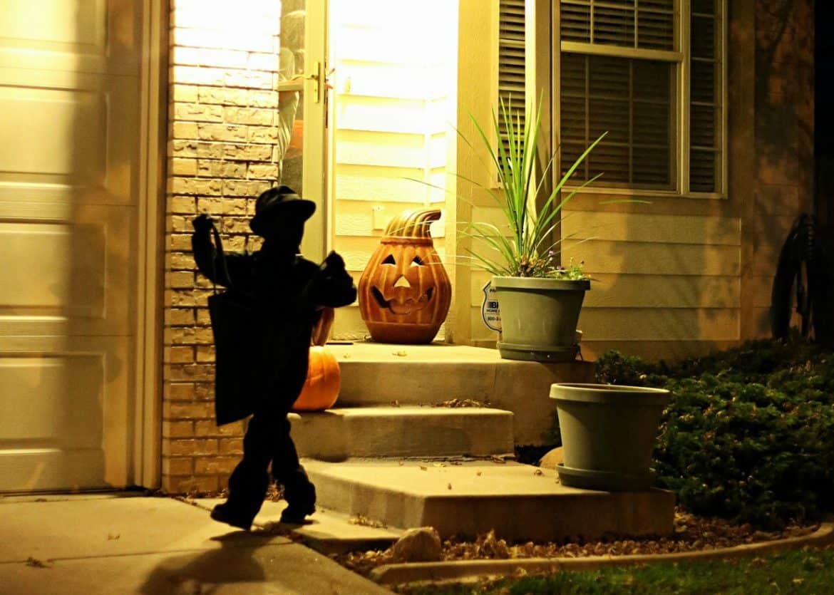 Easy DIY Halloween Shadow Costume for Boys The AntiJune Cleaver
